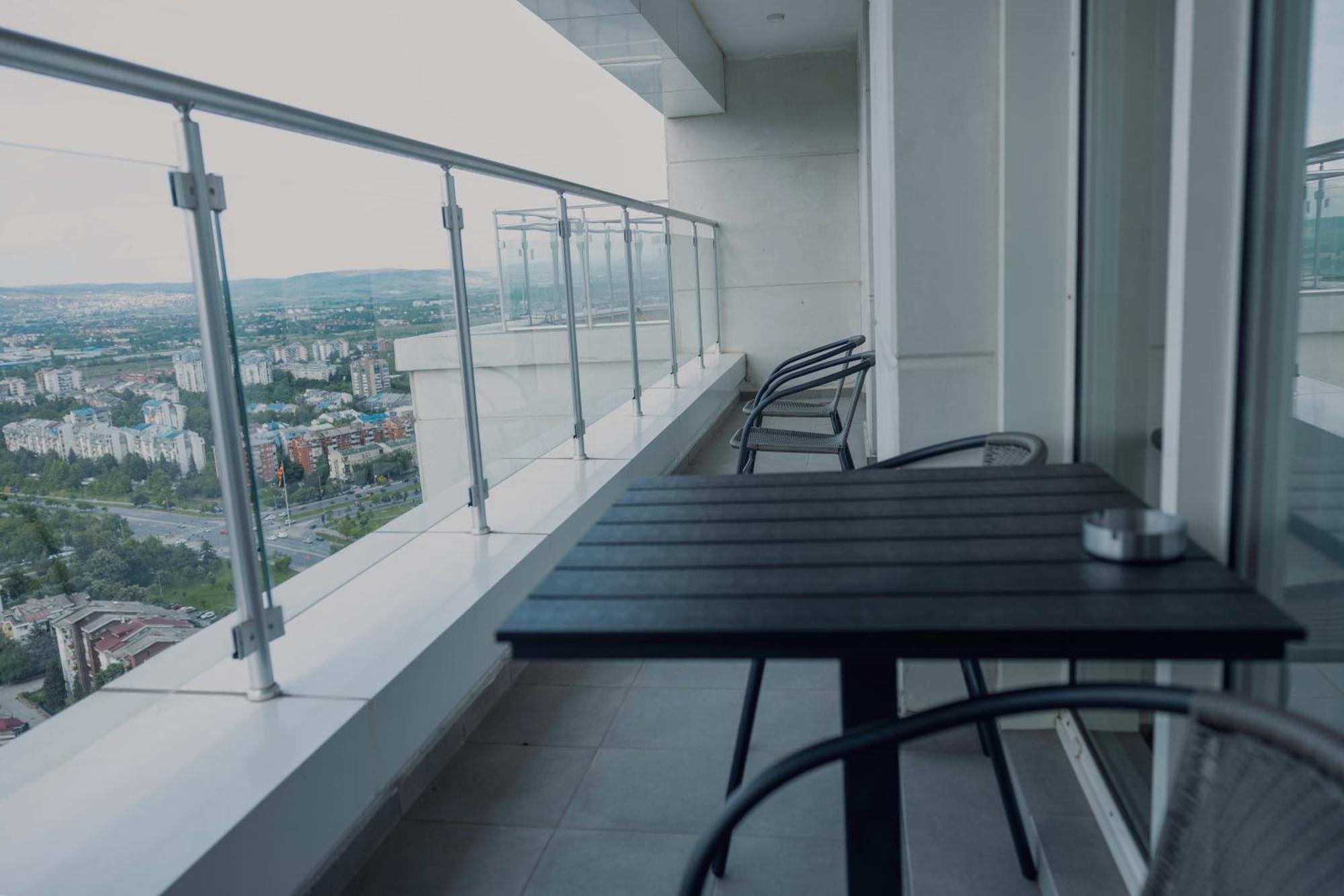 33Rd Floor Twin Apartments In Cevahir Sky City Complex With Pool, Spa, Fitness And Parking Included In Price Skopje Exteriér fotografie