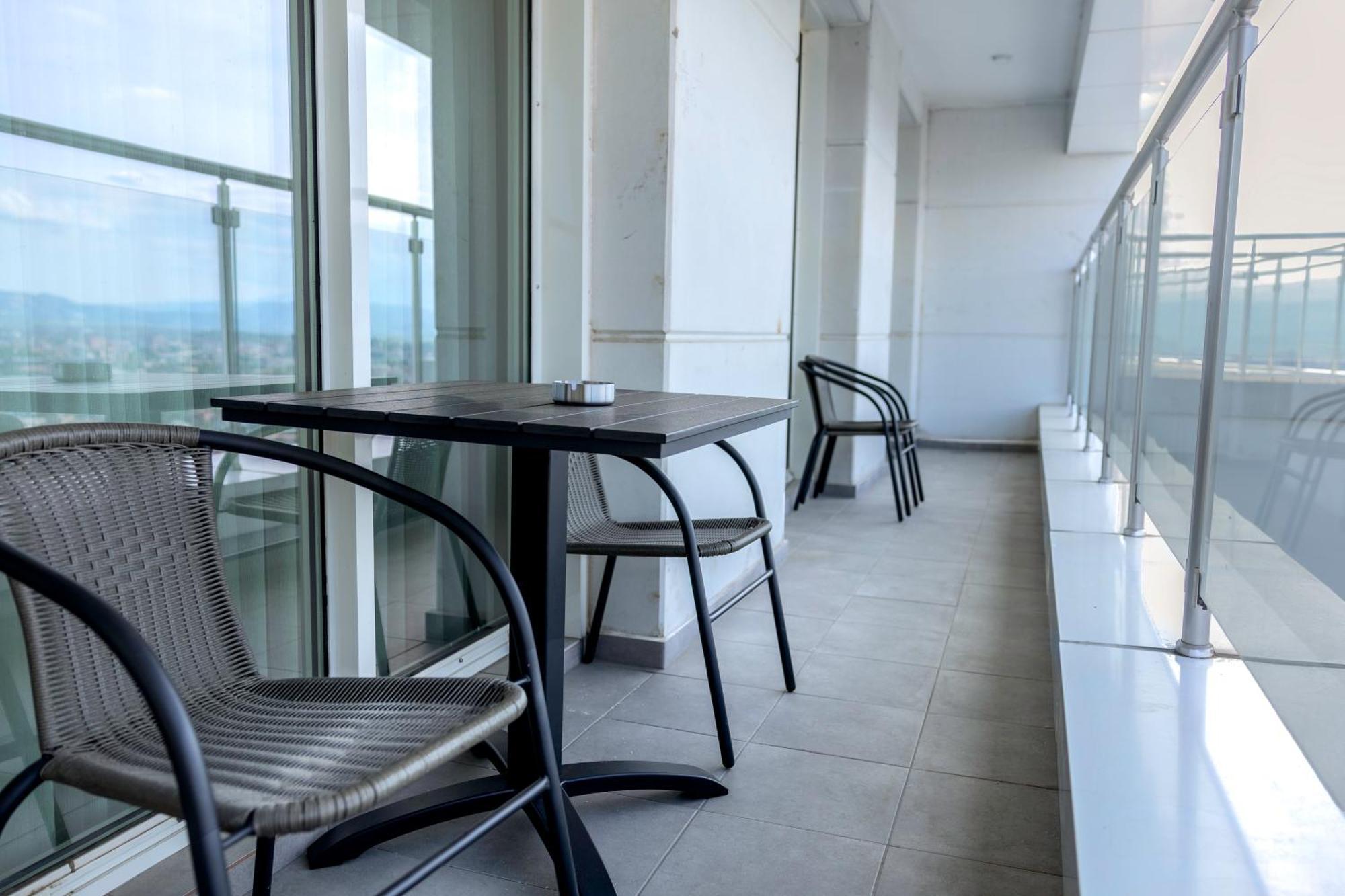33Rd Floor Twin Apartments In Cevahir Sky City Complex With Pool, Spa, Fitness And Parking Included In Price Skopje Exteriér fotografie